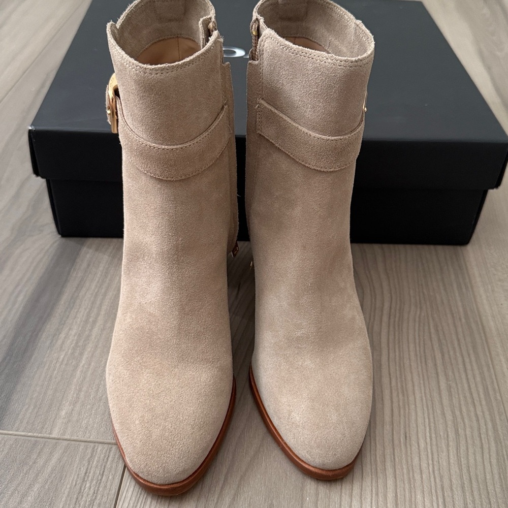 Coach Olivia Suede Boots - Picture 4 of 9